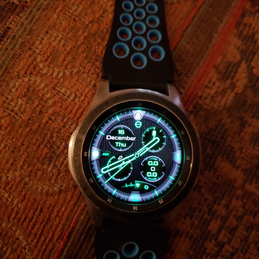 Mens Samsung galaxy 4 smart watch